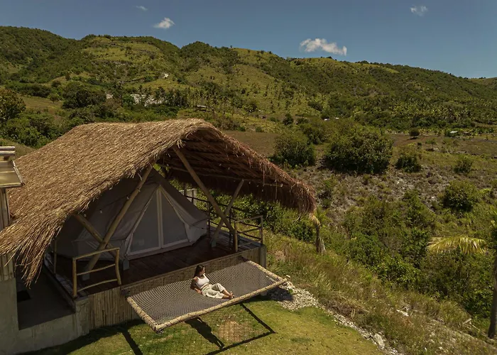 ラグジュアリーテント Glamping At Kalumo - Tent 1 *